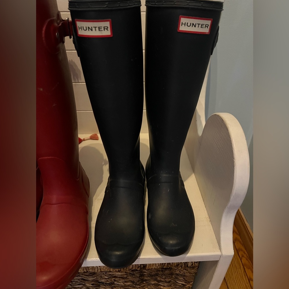 Navy Hunter Boots US size 7 Very good used condition